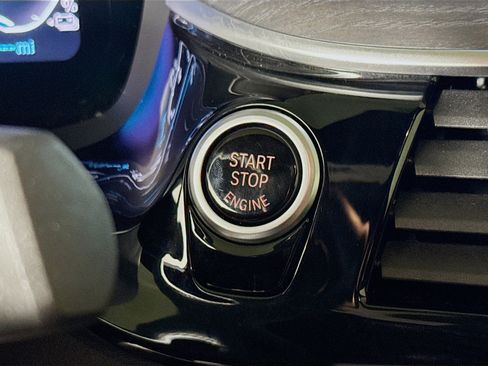 Used 2023 BMW 530e w/ M Sport Package image 20