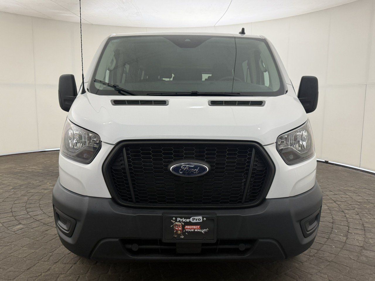Used 2023 Ford Transit 350 XL RWD image 2