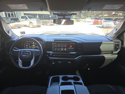 Used 2024 GMC Sierra 1500 Elevation image 18