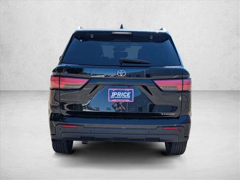 Used 2025 Toyota Sequoia SR5 image 7
