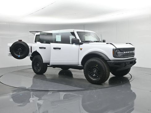 New 2026 Ford Bronco Badlands AWD/4WD image 33