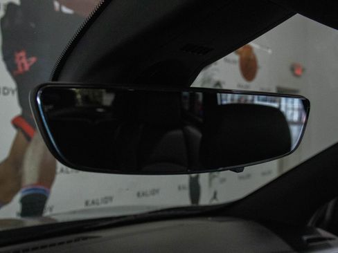 Used 2024 Buick Enclave Essence w/ Sound and Sites Package image 13