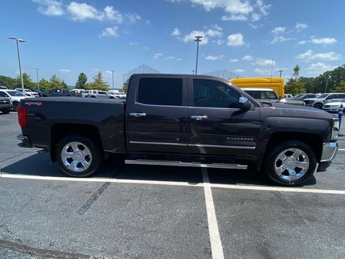 Used 2016 Chevrolet Silverado 1500 LTZ w/ LTZ Plus Package AWD/4WD image 8