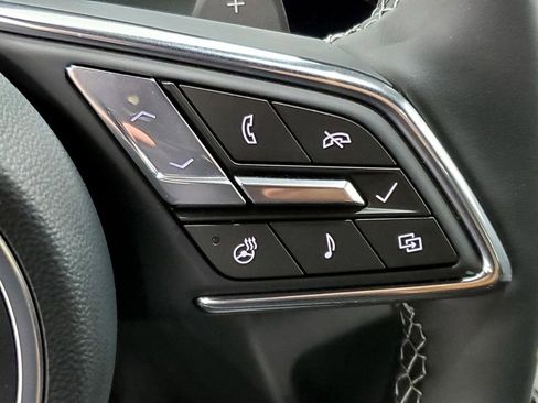 Used 2025 Buick Enclave Preferred image 30