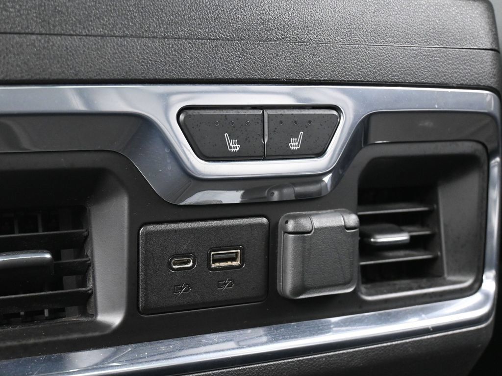 Used 2021 Chevrolet Silverado 1500 High Country RWD image 37