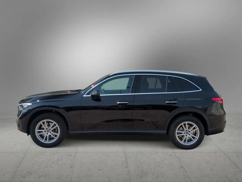 Used 2025 Mercedes-Benz GLC 300 4MATIC image 5
