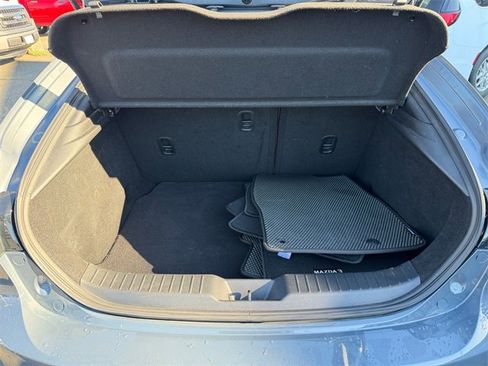 Used 2023 MAZDA MAZDA3 s image 31