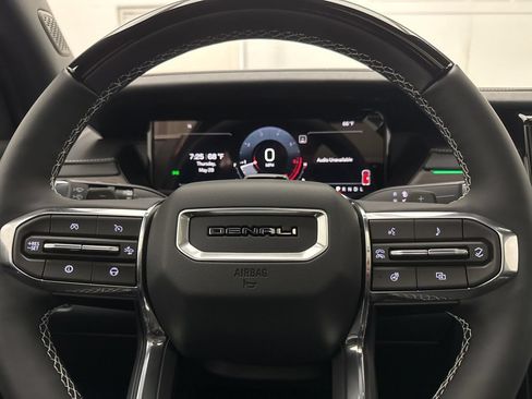 New 2026 GMC Acadia Denali w/ Super Cruise Package AWD/4WD image 15