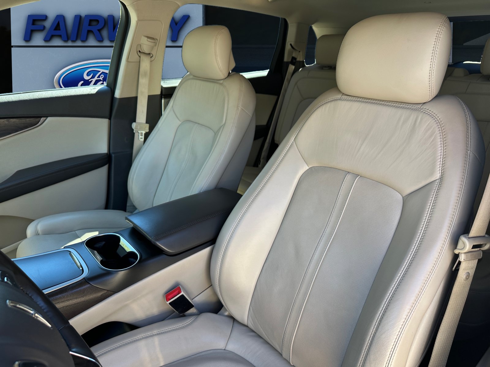 Used 2016 Lincoln MKX Reserve w/ Luxury Package AWD/4WD image 11