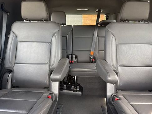Used 2024 Chevrolet Tahoe LT RWD image 24