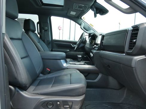 Certified 2025 GMC Sierra 1500 SLT w/ SLT Premium Plus Package AWD/4WD image 14