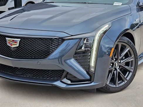 New 2026 Cadillac CT5 V image 7