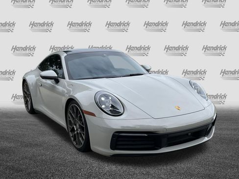 Used 2021 Porsche 911 Carrera RWD image 2