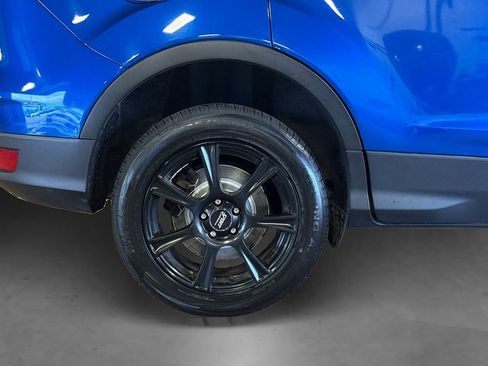 Certified 2017 Ford Escape SE w/ Equipment Group 201A AWD/4WD image 17