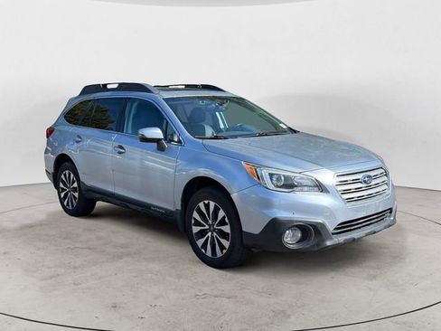 Used 2016 Subaru Outback 2.5i Limited AWD/4WD image 7