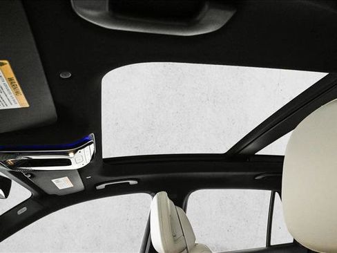 New 2026 Mercedes-Benz GLC 300 4MATIC image 17