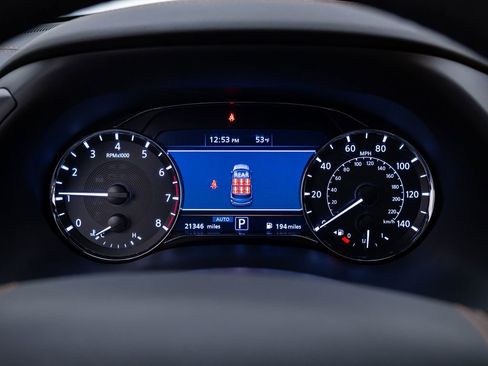 Used 2023 INFINITI QX80 Sensory w/ All-Season Package AWD/4WD image 24