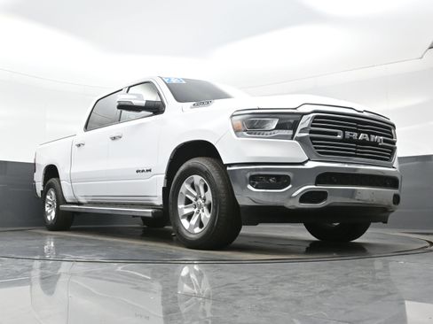 Used 2023 RAM 1500 Laramie AWD/4WD image 32