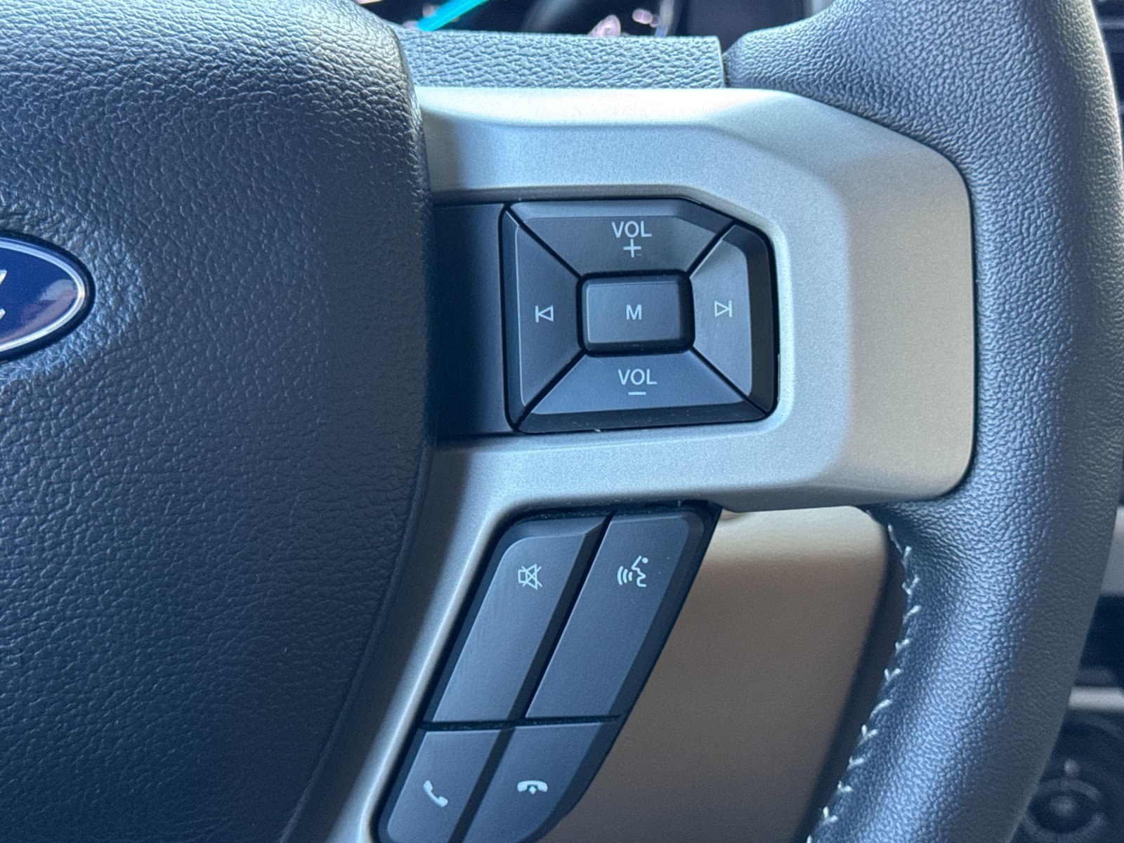 Used 2021 Ford F450 Lariat w/ Lariat Ultimate Package AWD/4WD image 29