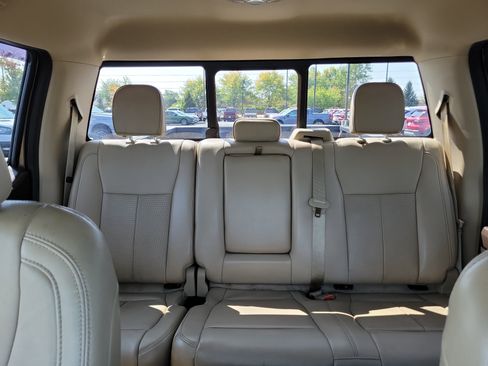 Used 2019 Ford F150 Lariat image 34