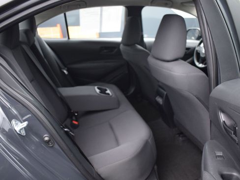 Used 2023 Toyota Corolla LE image 11