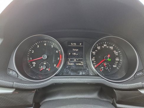 Used 2018 Volkswagen Passat 3.6 image 16