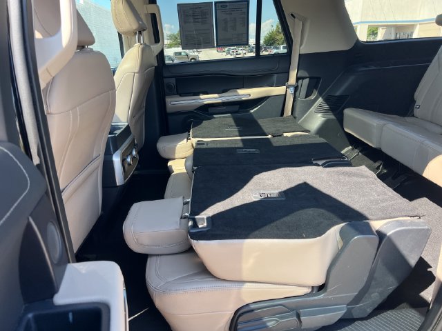 Used 2024 Ford Expedition Max Limited AWD/4WD image 38