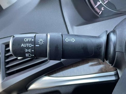 Used 2020 Acura MDX SH-AWD image 26