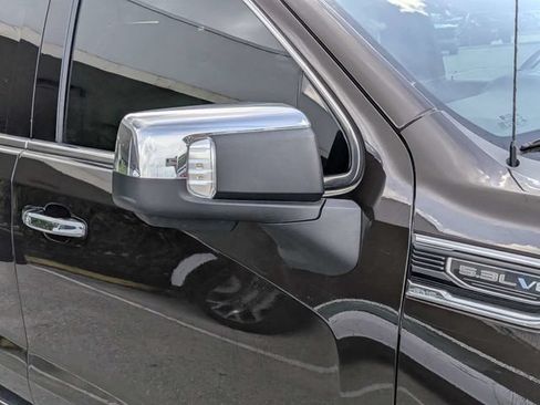 Used 2019 GMC Sierra 1500 SLT w/ SLT Premium Plus Package AWD/4WD image 11