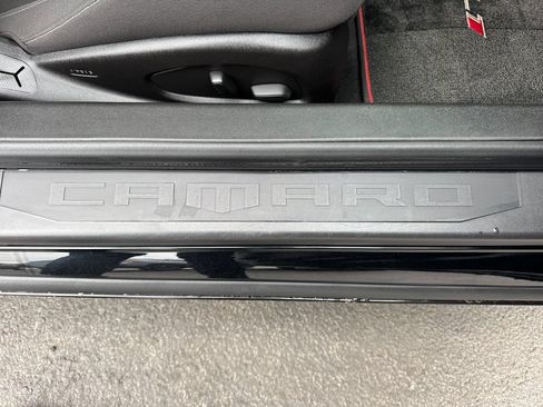 Used 2017 Chevrolet Camaro SS RWD image 33