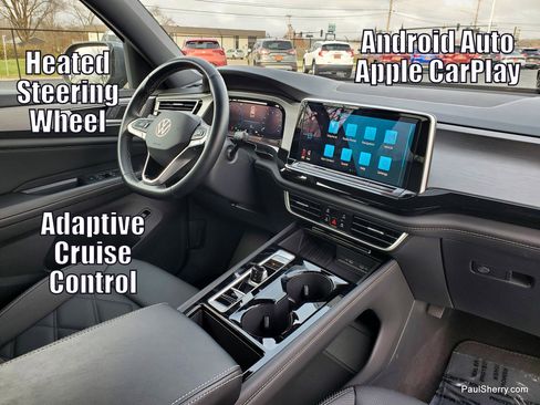 Used 2025 Volkswagen Atlas Cross Sport SE image 2