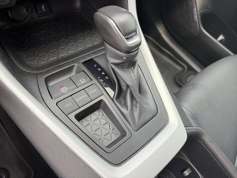 Used 2022 Toyota RAV4 XLE Premium FWD image 26