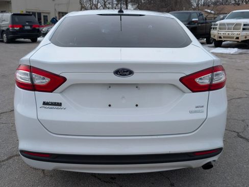 Used 2014 Ford Fusion SE w/ Equipment Group 202A image 4