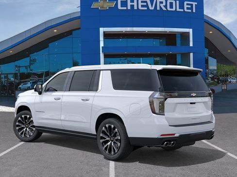 New 2026 Chevrolet Suburban High Country AWD/4WD image 29