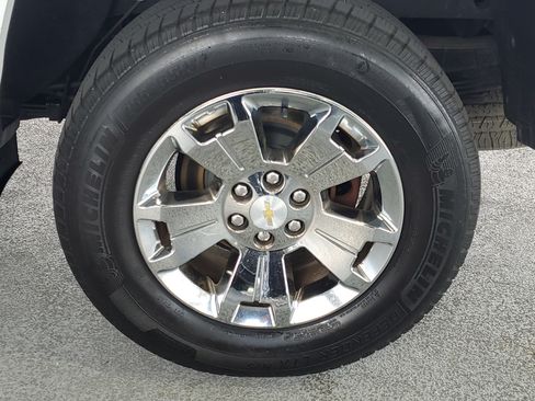 Used 2019 Chevrolet Colorado LT w/ LT Convenience Package RWD image 7