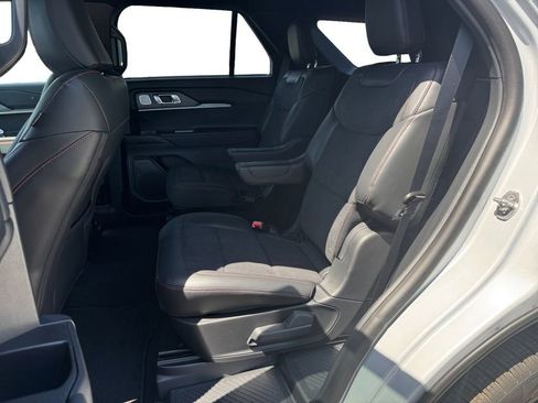 New 2026 Ford Explorer ST RWD image 16