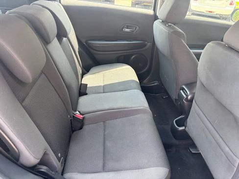 Used 2020 Honda HR-V LX image 14