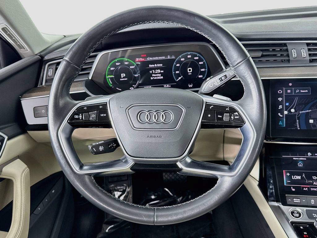 Used 2024 Audi Q8 e-tron Premium AWD/4WD image 23