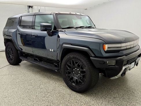 Used 2025 GMC Hummer EV 2X AWD/4WD image 3