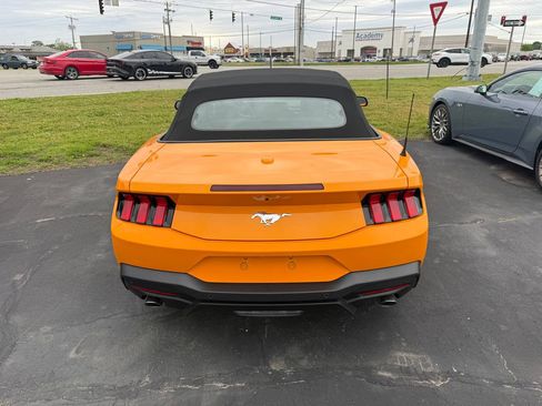 Used 2026 Ford Mustang Premium RWD image 5