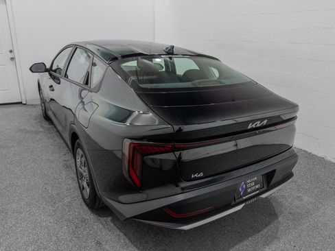Used 2025 Kia K4 LX image 6