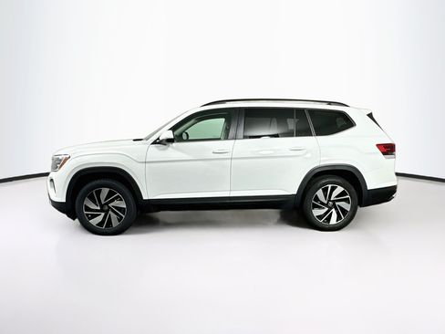 Used 2025 Volkswagen Atlas SE FWD image 4