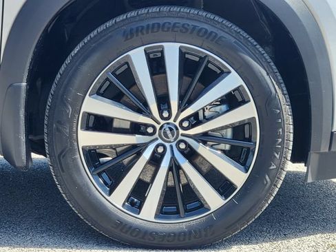 Used 2024 Nissan Pathfinder Platinum w/ Cargo Package FWD image 11