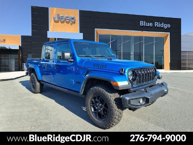 Used 2025 Jeep Gladiator Sport AWD/4WD image 1