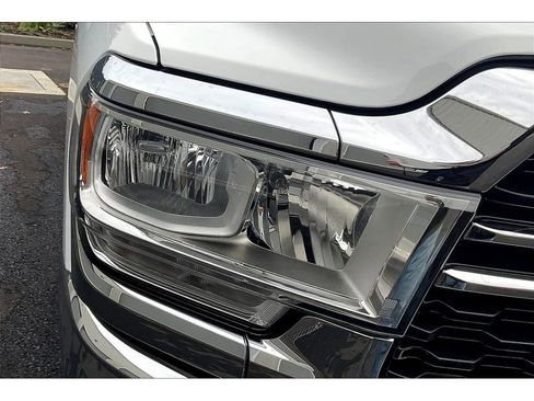 Used 2022 RAM 2500 Big Horn w/ Cold Weather Group image 28