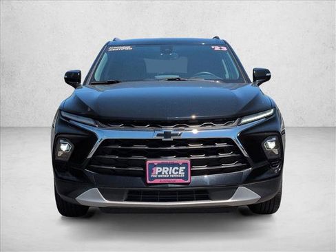 Used 2023 Chevrolet Blazer LT AWD/4WD image 2