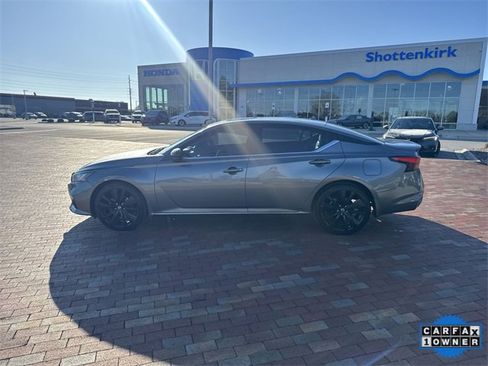 Used 2022 Nissan Altima 2.5 SR w/ Midnight Edition Package image 33