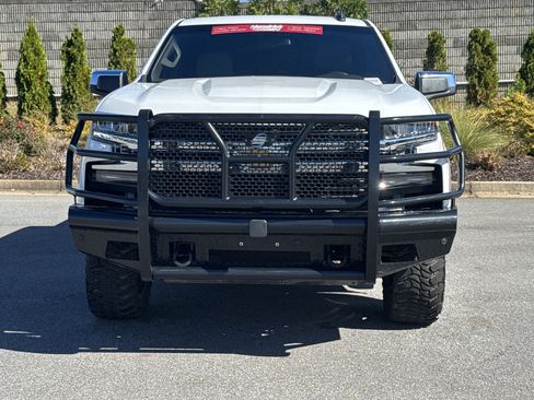 Used 2022 Chevrolet Silverado 1500 LT image 3