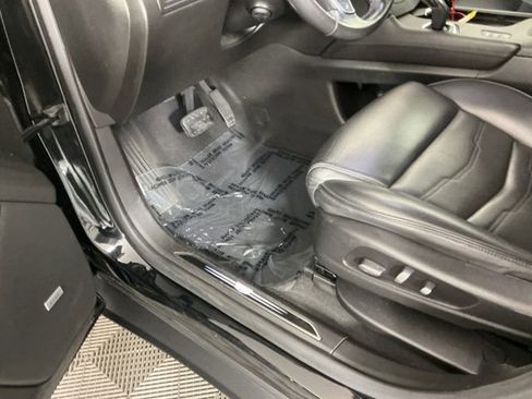 Used 2019 Cadillac XT5 Platinum AWD/4WD image 15