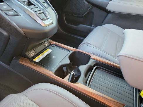 Used 2022 Honda CR-V Touring image 29